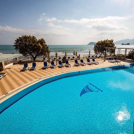 Mediterranean Beach Resort Laganas Dış mekan fotoğraf